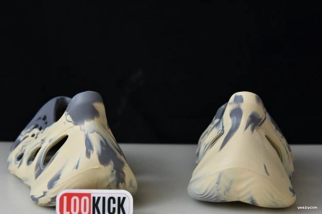 MXT Yeezy Gray Foam Adidas RNNR Moon GV7904 1208